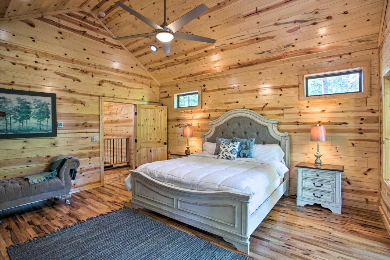 Luxe Broken Bow Cabin Game Room, Fire Pit And Deck! Esterno foto