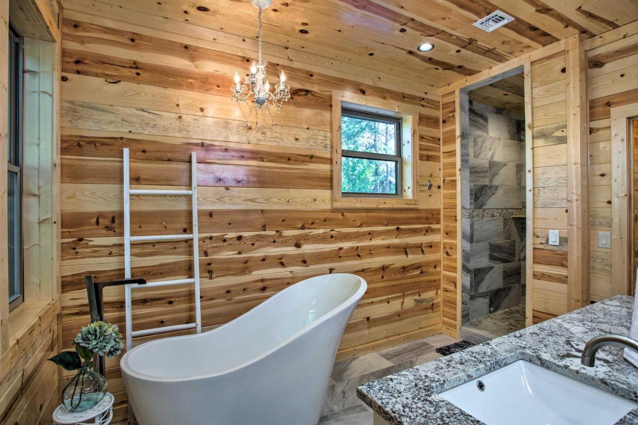 Luxe Broken Bow Cabin Game Room, Fire Pit And Deck! Esterno foto