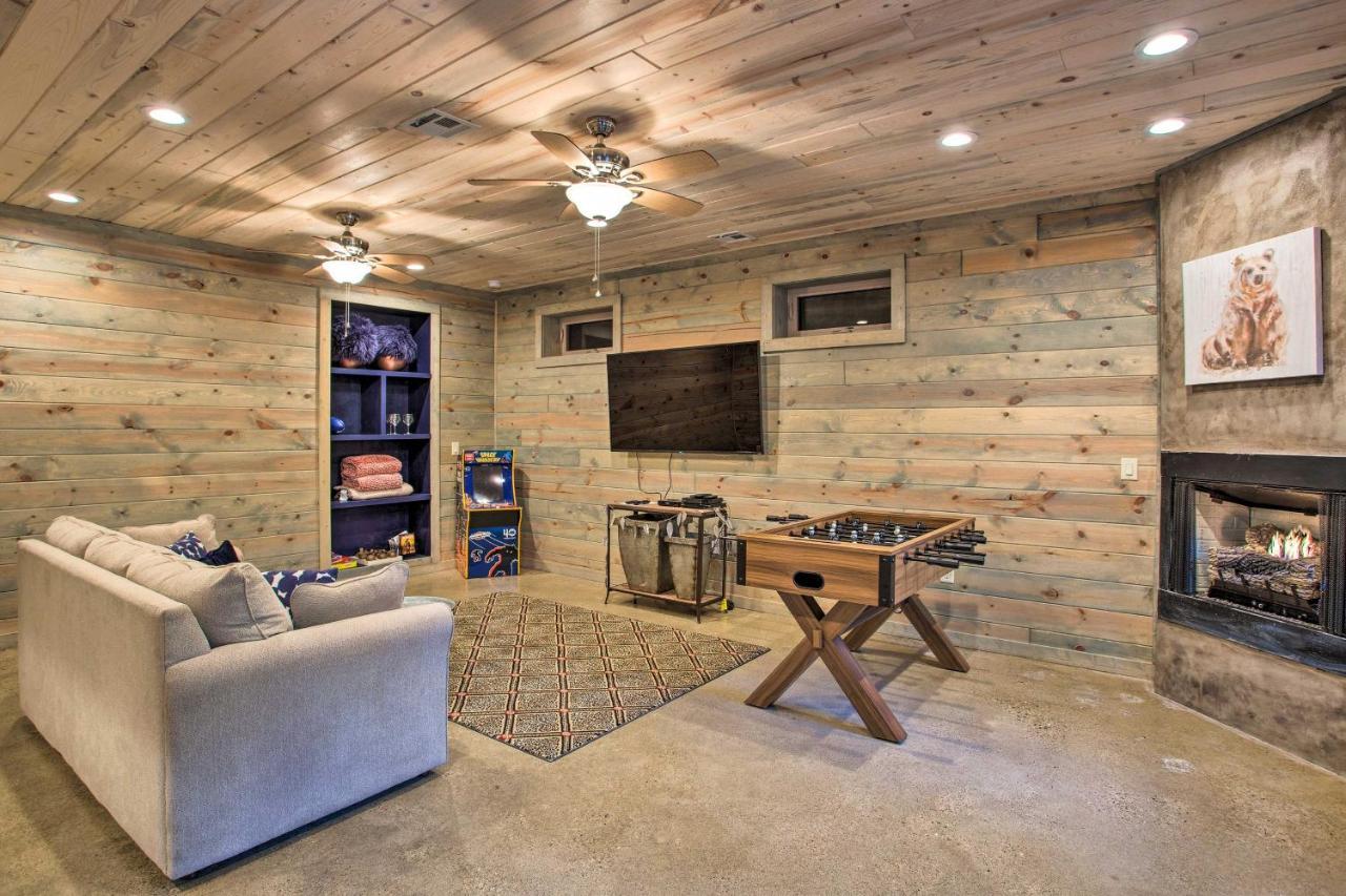 Luxe Broken Bow Cabin Game Room, Fire Pit And Deck! Esterno foto