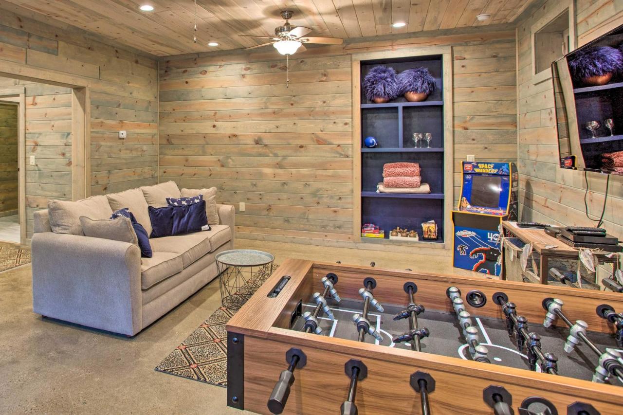 Luxe Broken Bow Cabin Game Room, Fire Pit And Deck! Esterno foto