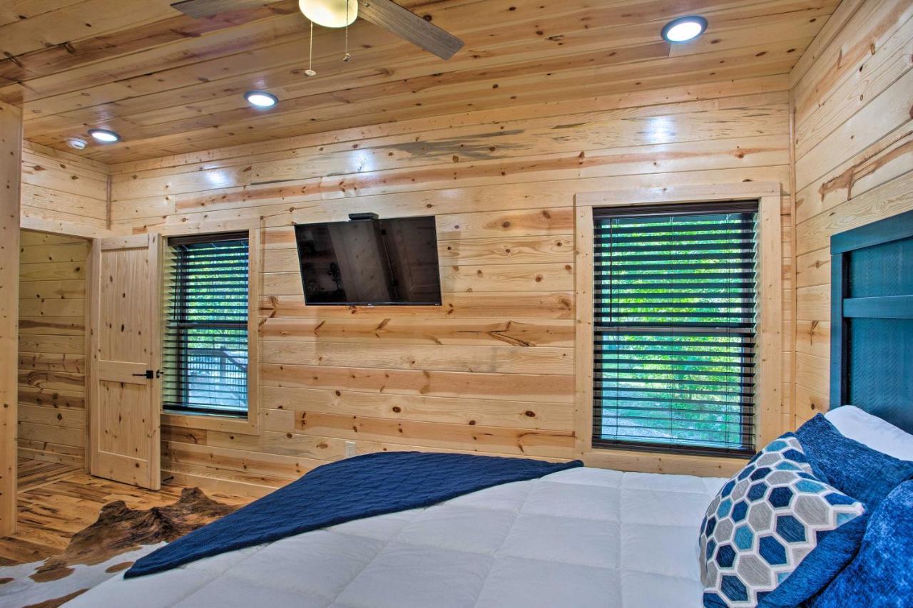 Luxe Broken Bow Cabin Game Room, Fire Pit And Deck! Esterno foto