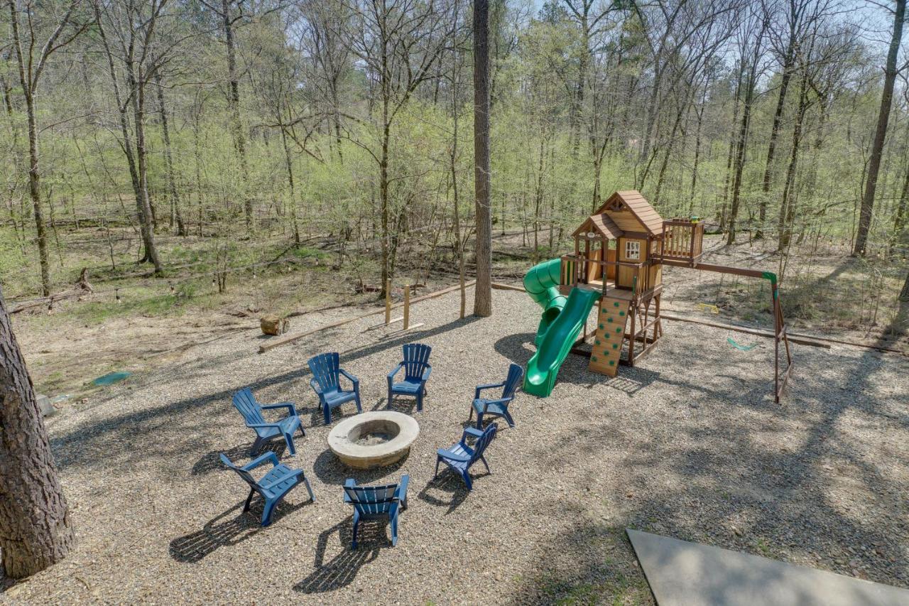 Luxe Broken Bow Cabin Game Room, Fire Pit And Deck! Esterno foto