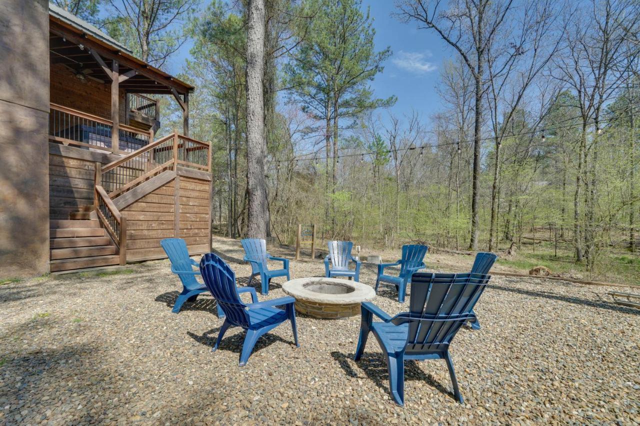 Luxe Broken Bow Cabin Game Room, Fire Pit And Deck! Esterno foto